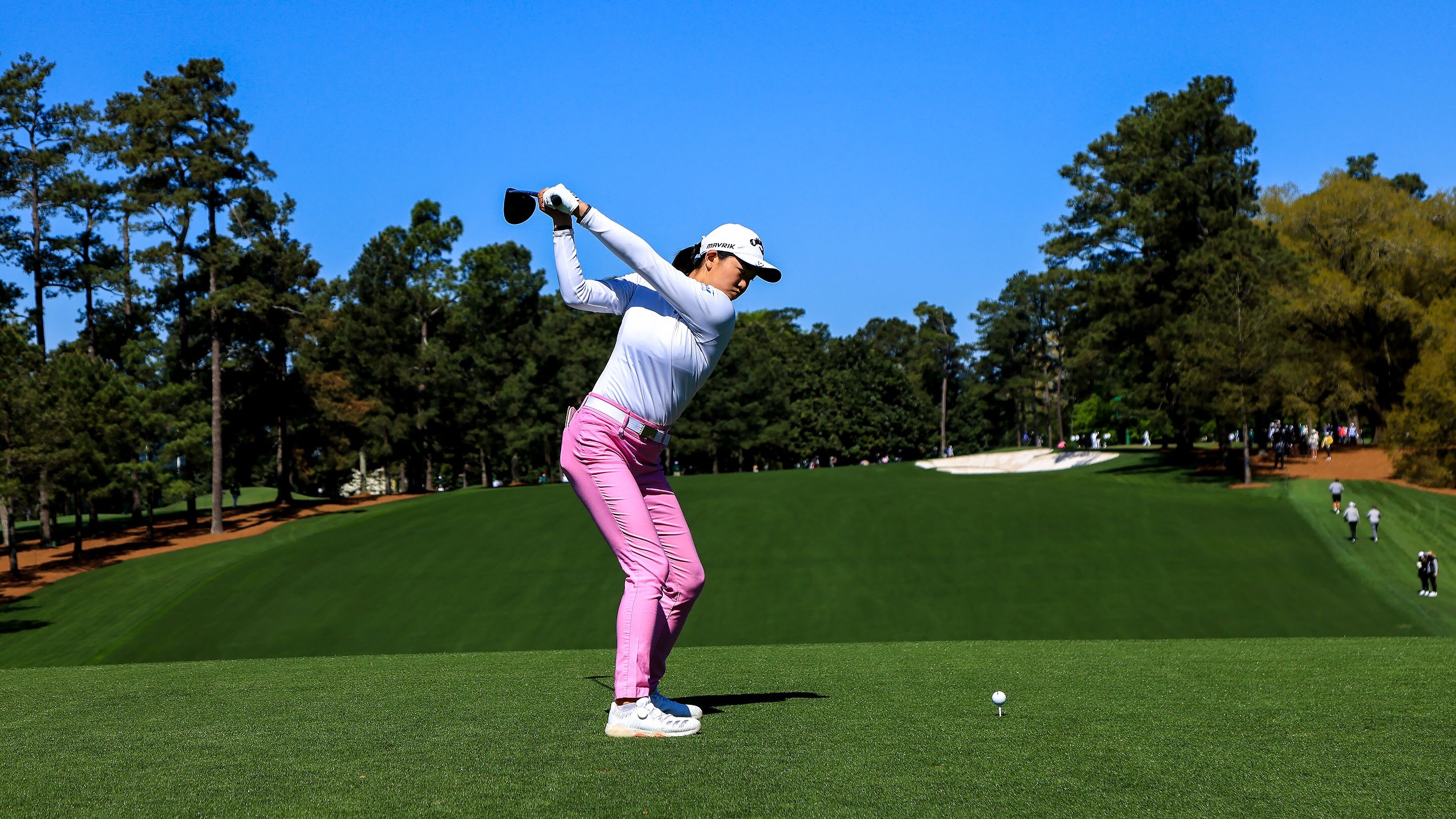 Rose Zhang plays from the No. 1 tee during the final round of the 2021 Augusta National Women's